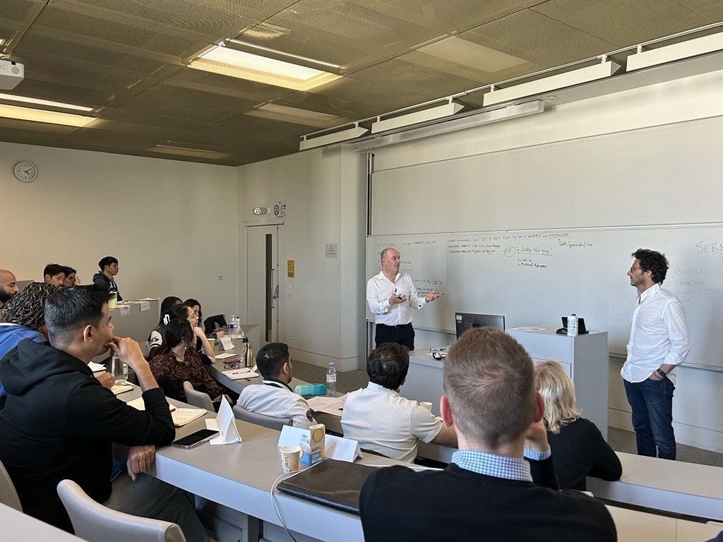 Adrien Nussenbaum speaks to MBA students in Success Without A Script intensive course