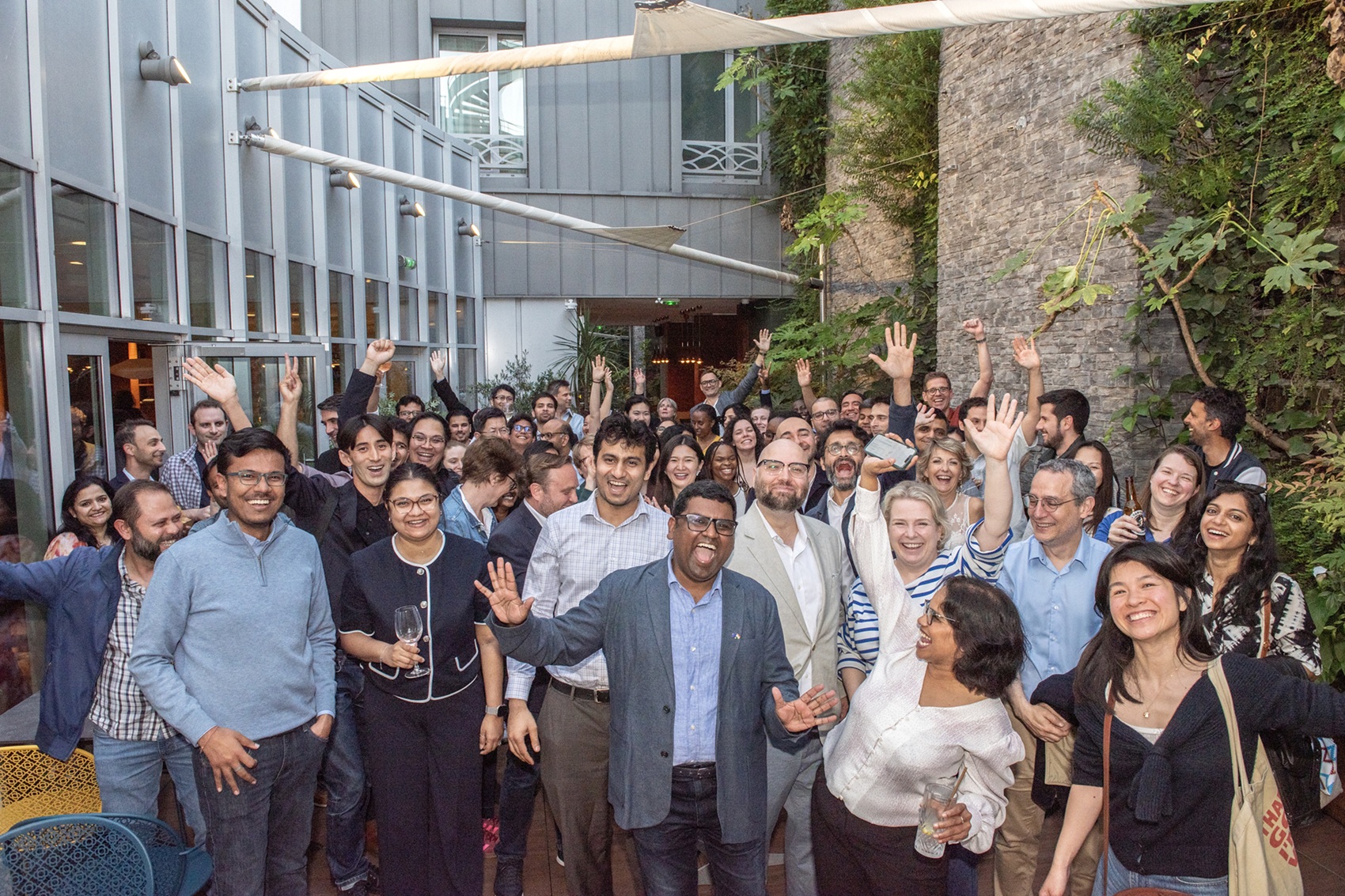 Paris MBA Afterworks group photo