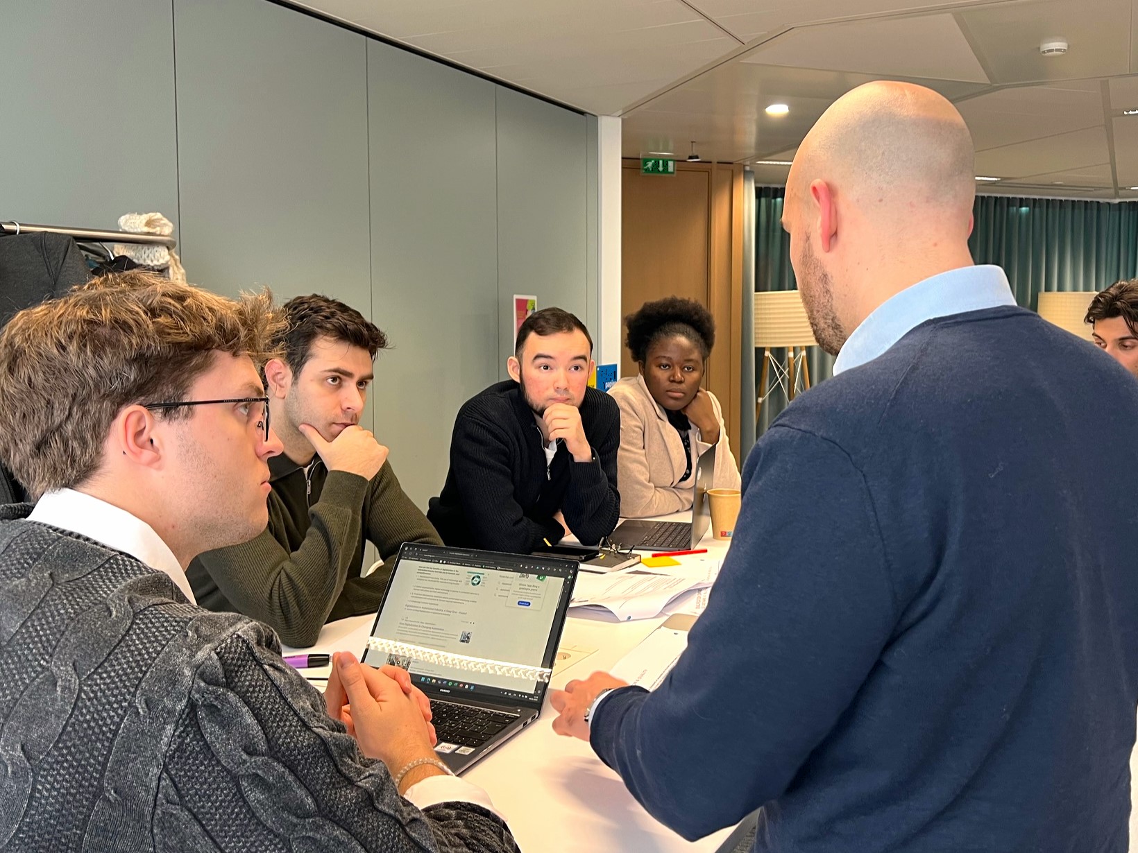 Generative AI for Business Consulting Mission: The new academy for HEC ...