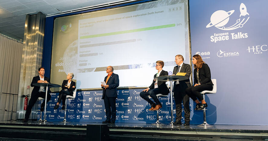 ©Ciprian Olteanu  - Thomas Pesquet on stage - European Space Talks - HEC Paris - Oct. 8, 2019