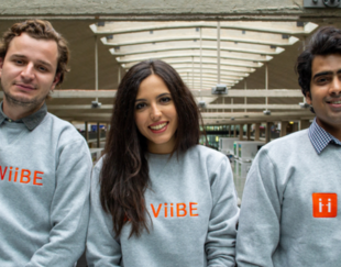 HEC Students working at Viibe