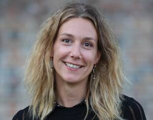 Laure Lelasseux, HEC PhD 2021, Management and Human Resources