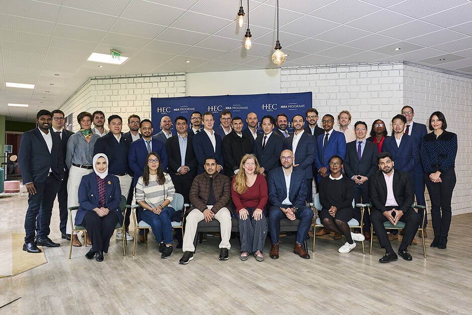 A group photo of EMBA students 